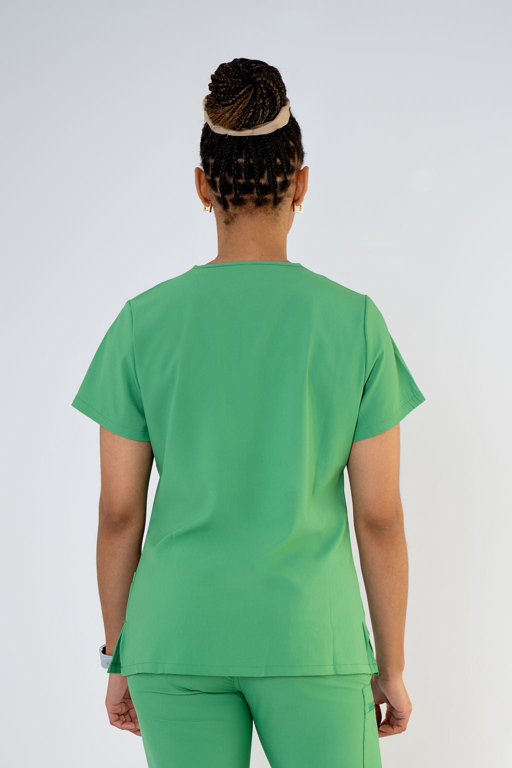 Moss Ella Three-Pocket Scrub Top and Eva Jogger Set