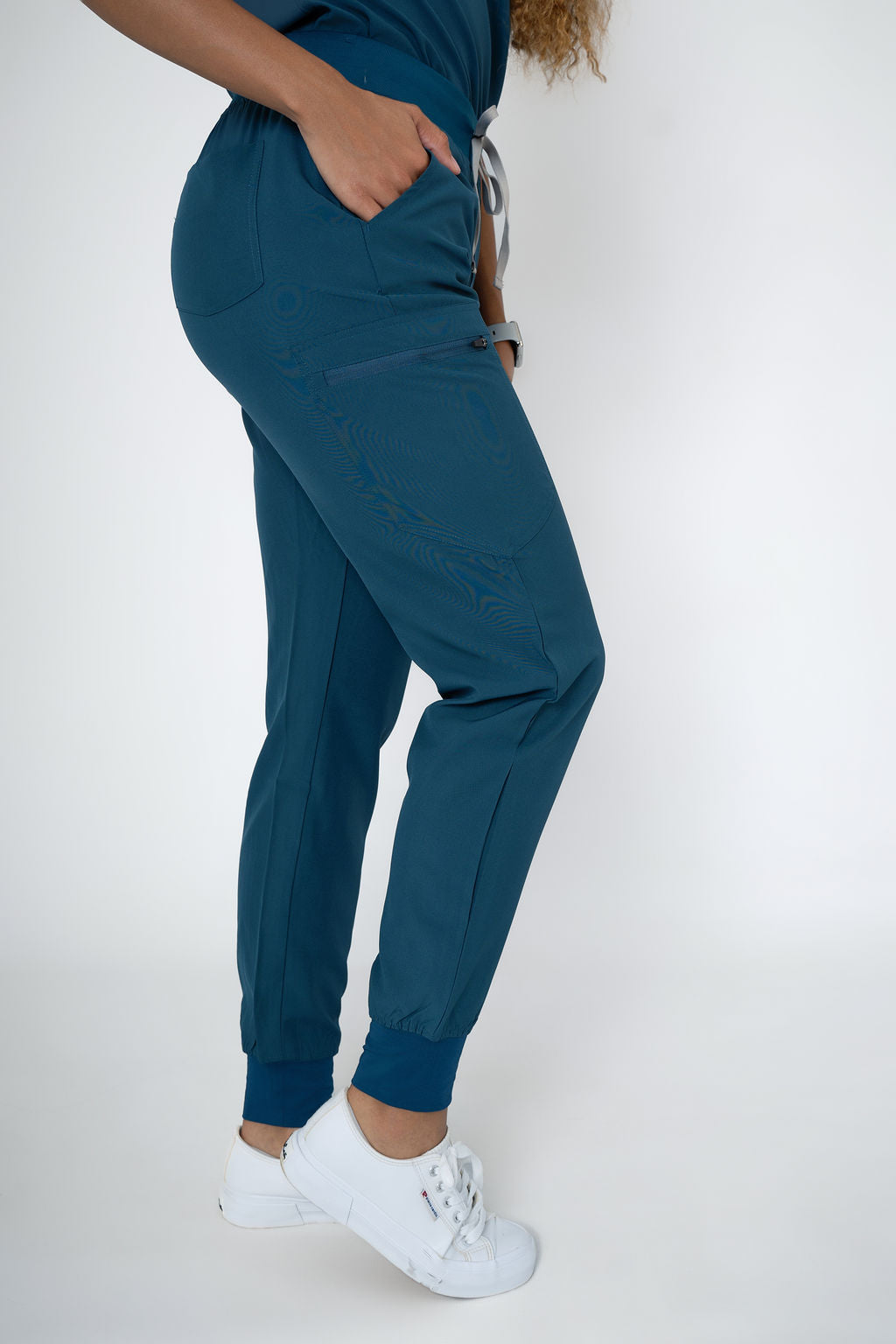 Lagoon Ella Three-Pocket Scrub Top and Eva Jogger Set
