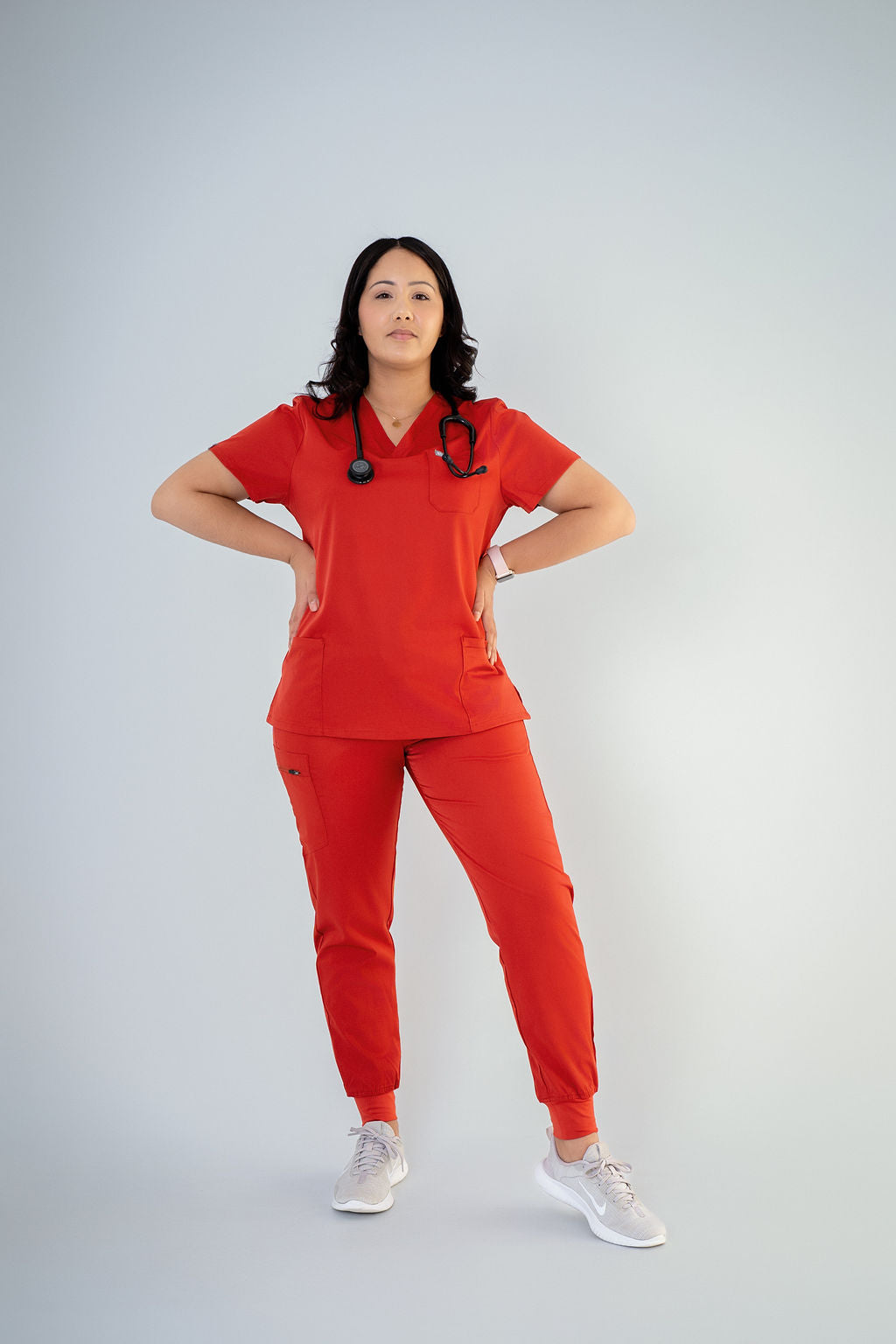 Auburn Ella Three-Pocket Scrub Top and Eva Jogger Set