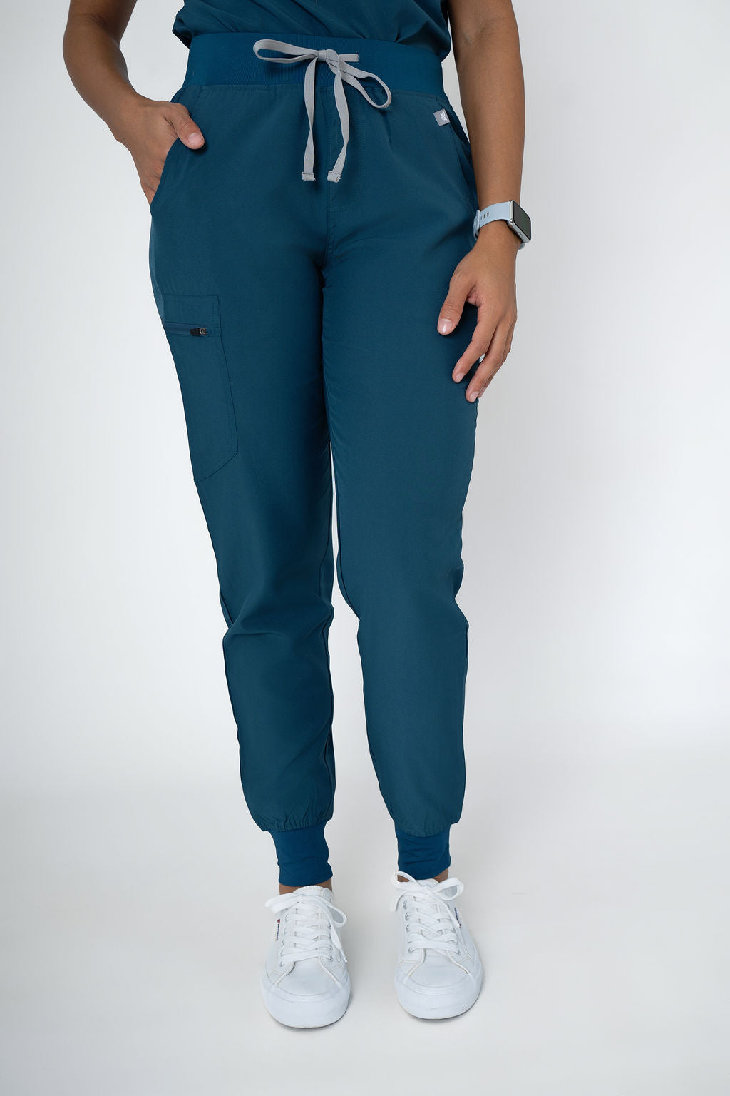 Lagoon Ella Three-Pocket Scrub Top and Eva Jogger Set