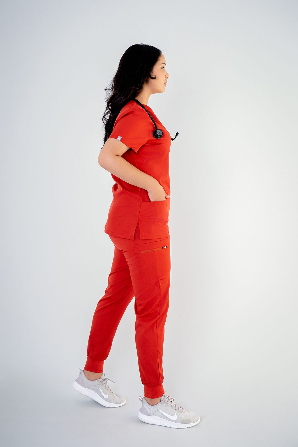 Auburn Ella Three-Pocket Scrub Top and Eva Jogger Set