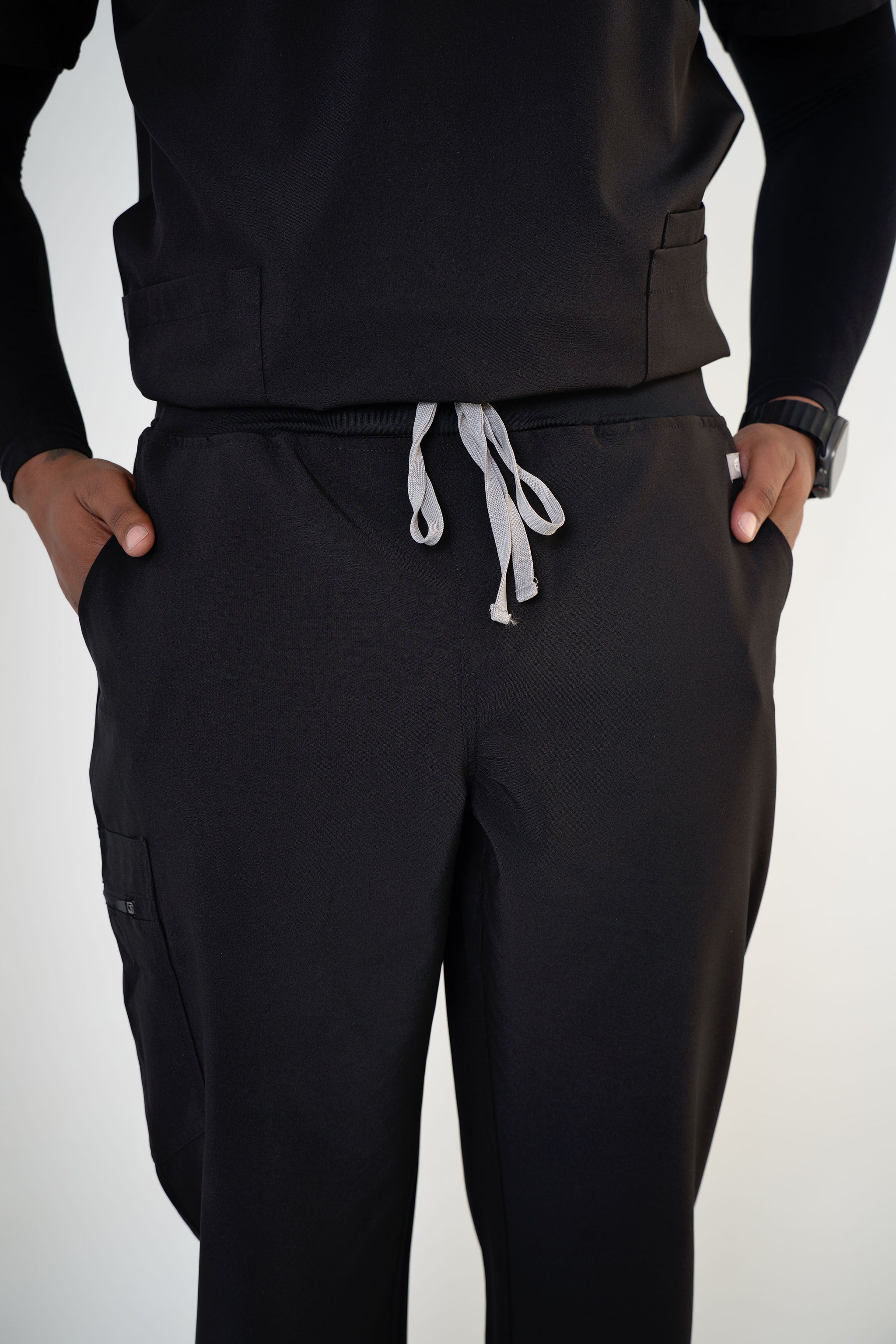 Coal Black Alex Three-Pocket Scrub Top and Leo Jogger Set