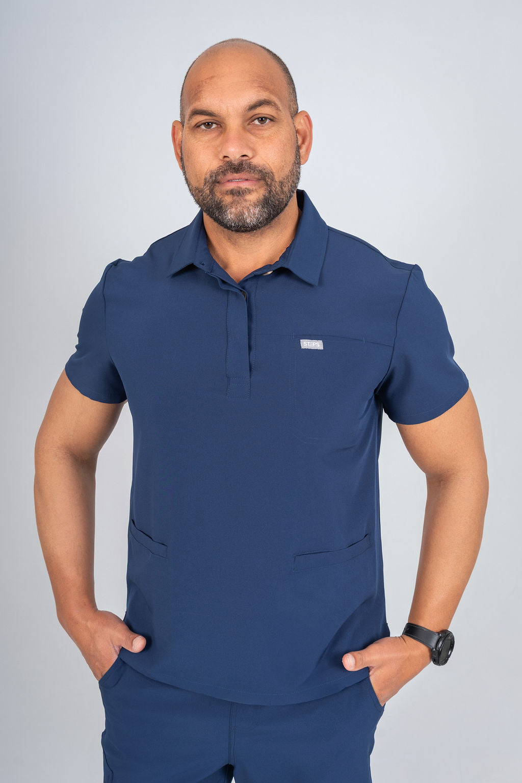 Navy Matteo Three-Pocket Scrub Top and Neo Jogger Set