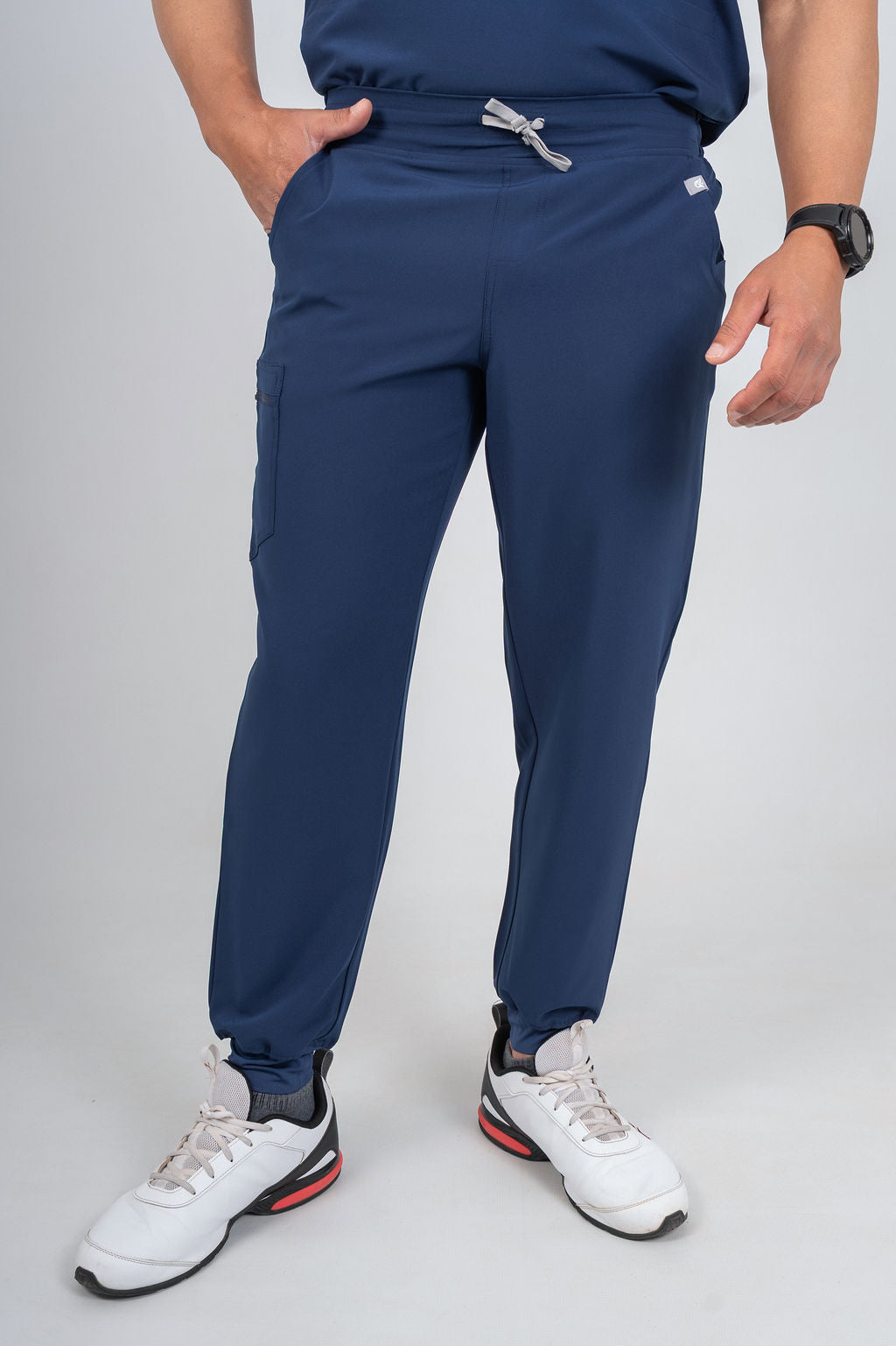 Navy Matteo Three-Pocket Scrub Top and Neo Jogger Set