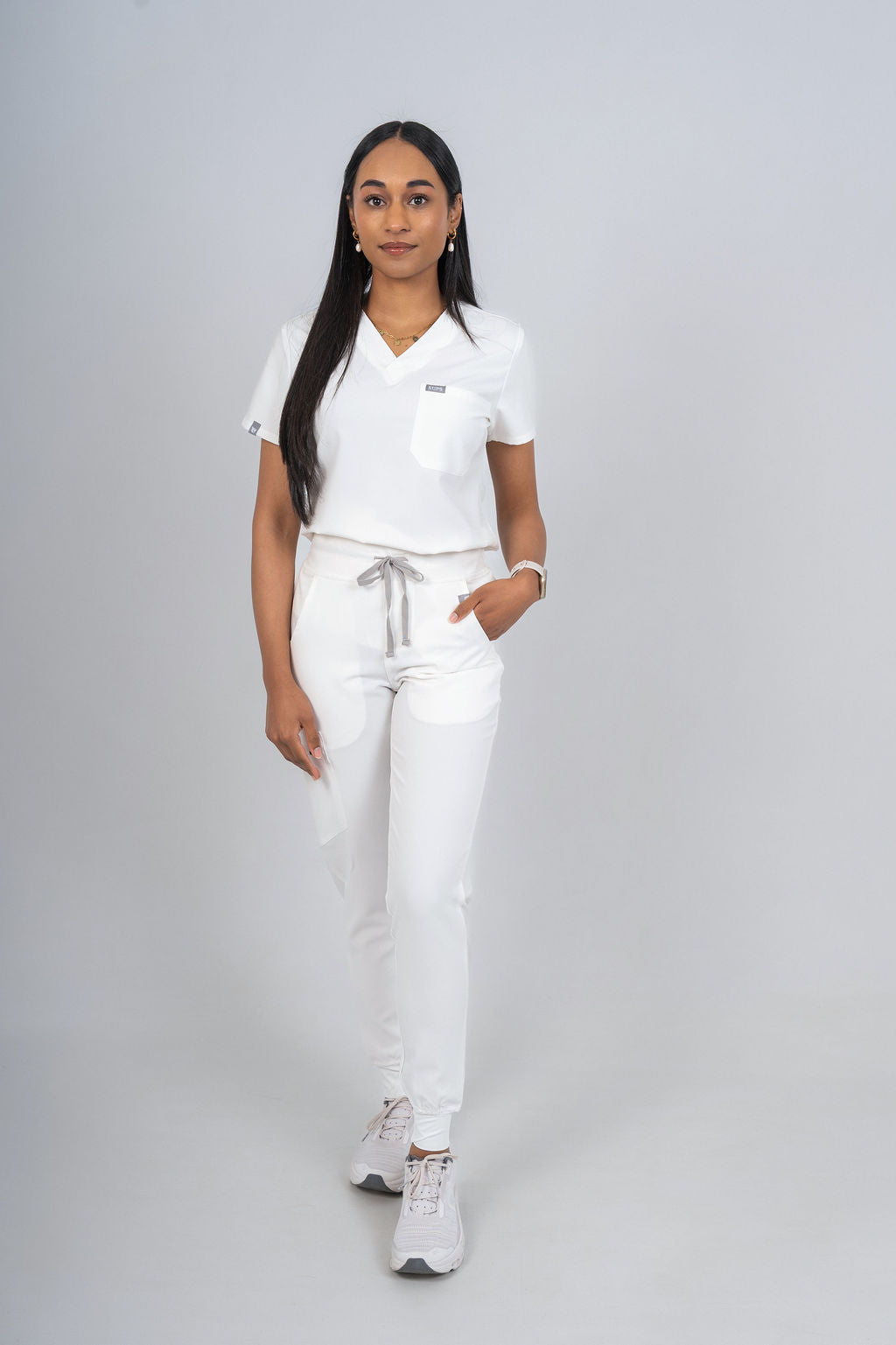 Arctic White Amara Three-Pocket Scrub Top and Lara Jogger Set