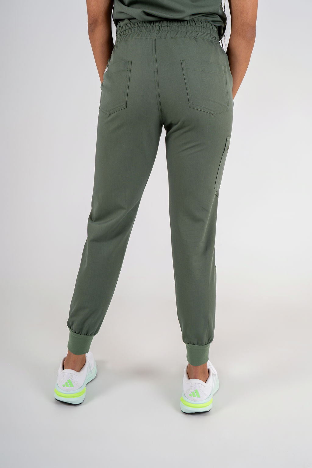 Essential Ava Jogger Scrub Pants - Eucalyptus