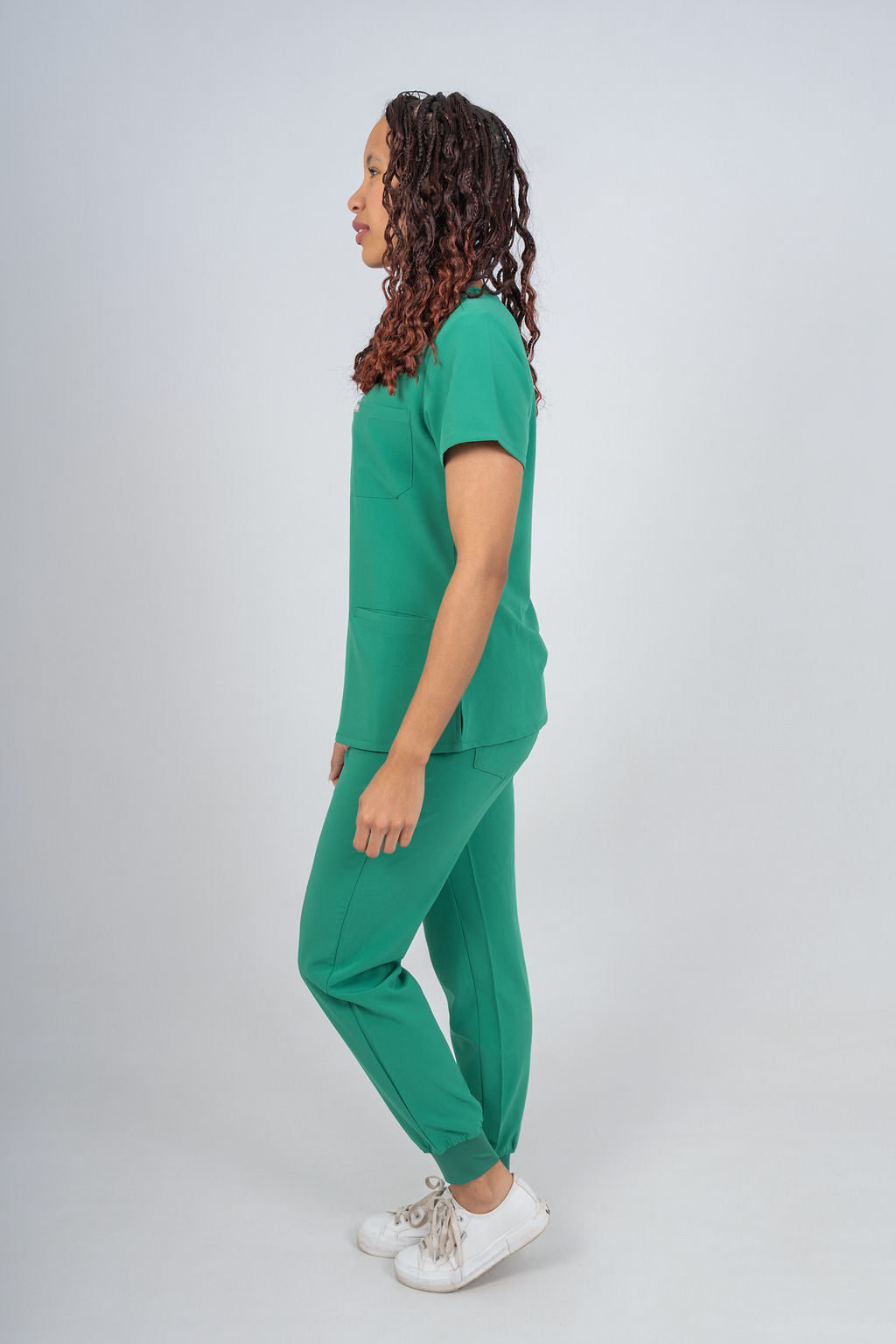 Surgical Green Amara Three-Pocket Scrub Top and Lara Jogger Set