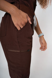 Cocoa Ella Three-Pocket Scrub Top and Eva Jogger Set