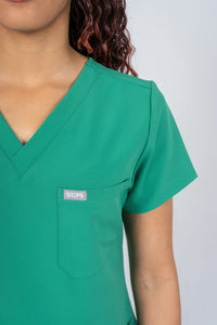Surgical Green Amara Three-Pocket Scrub Top and Lara Jogger Set